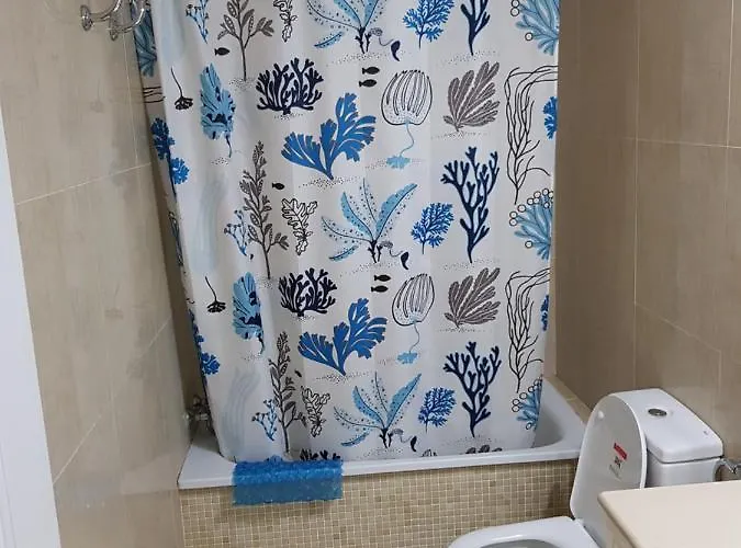 In Cristianos Centre 公寓