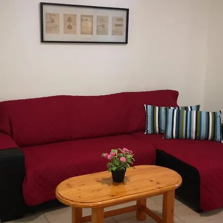 In Cristianos Centre