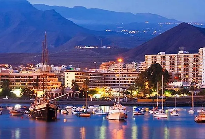 In Cristianos Centre Διαμέρισμα